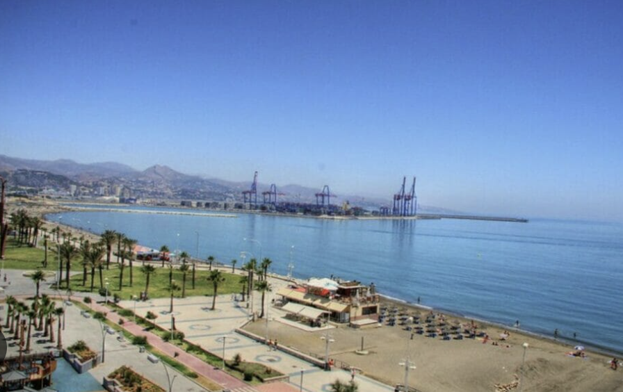 Paseo Marítimo Antonio Banderas